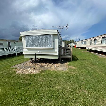 Tessas Caravan Breaks Chapel St. Leonards Exterior foto